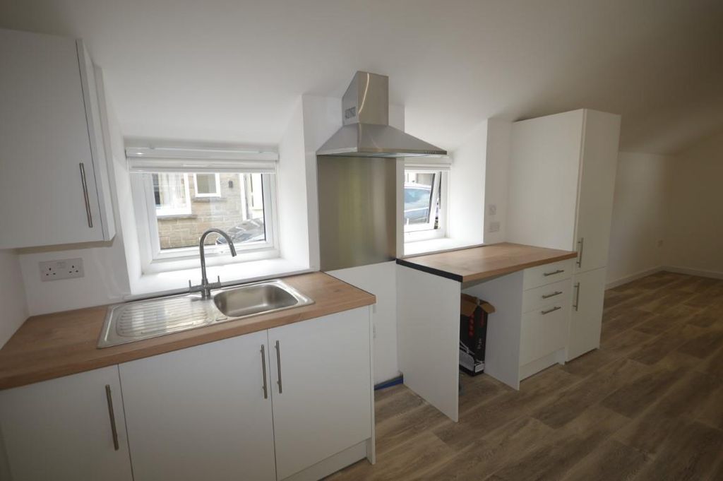 Property photo 3 of 14 Dsc_0078 (Medium).Jpg