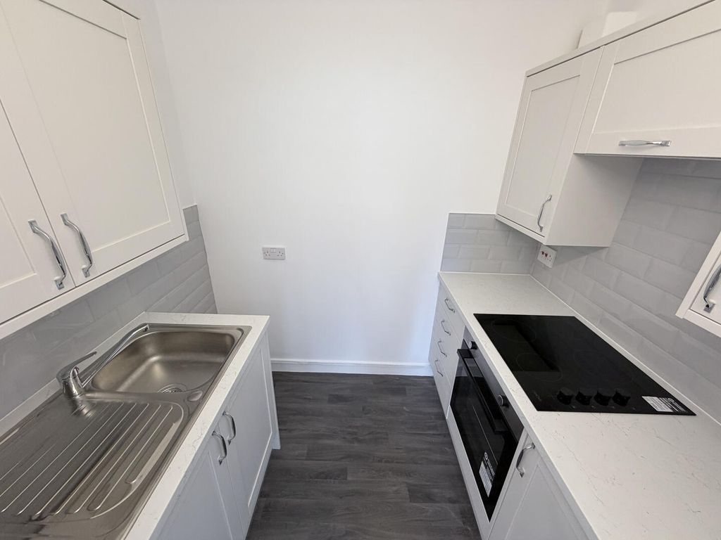 Property photo 3 of 15 Kitchen