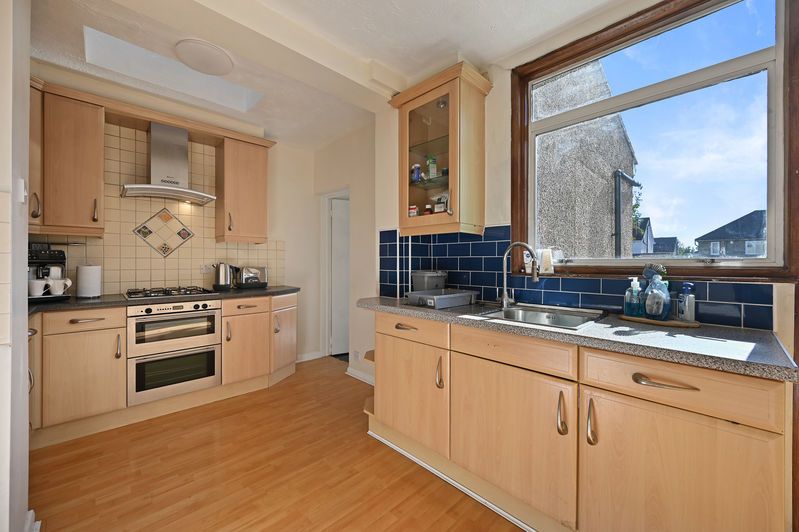 Property photo 2 of 11 Photo 8