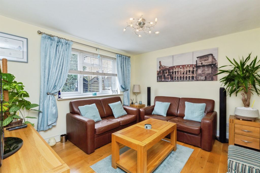 Property photo 3 of 21