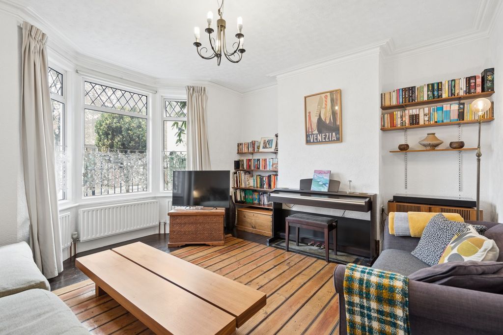 Property photo 3 of 20