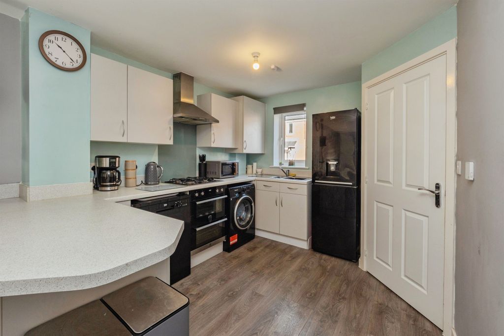 Property photo 2 of 20