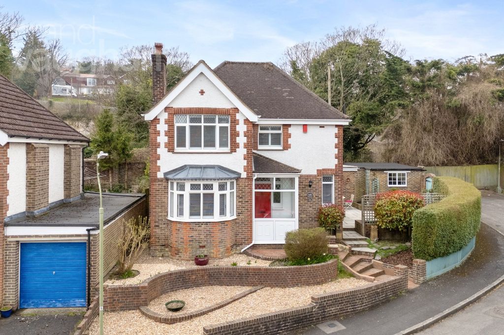 Property photo 1 of 38 Picture No. 32