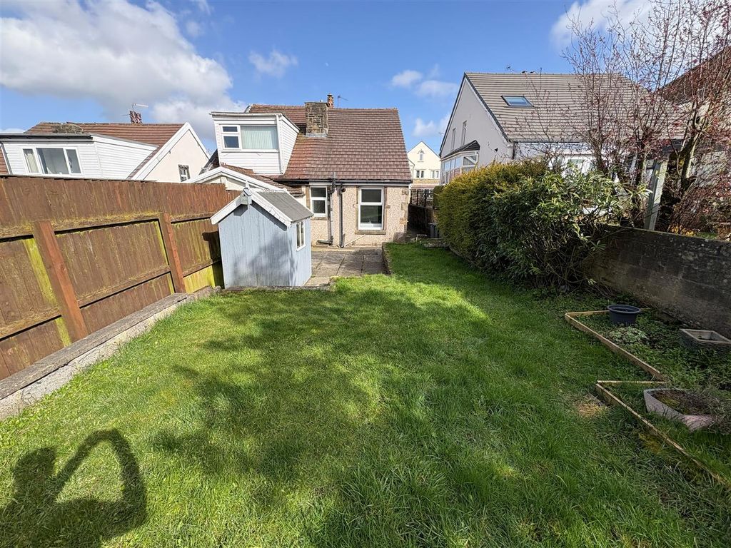 Property photo 3 of 16