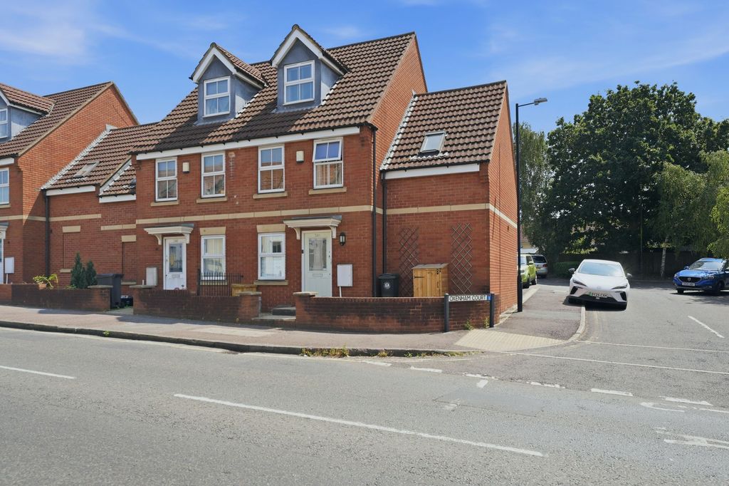 Property photo 3 of 34