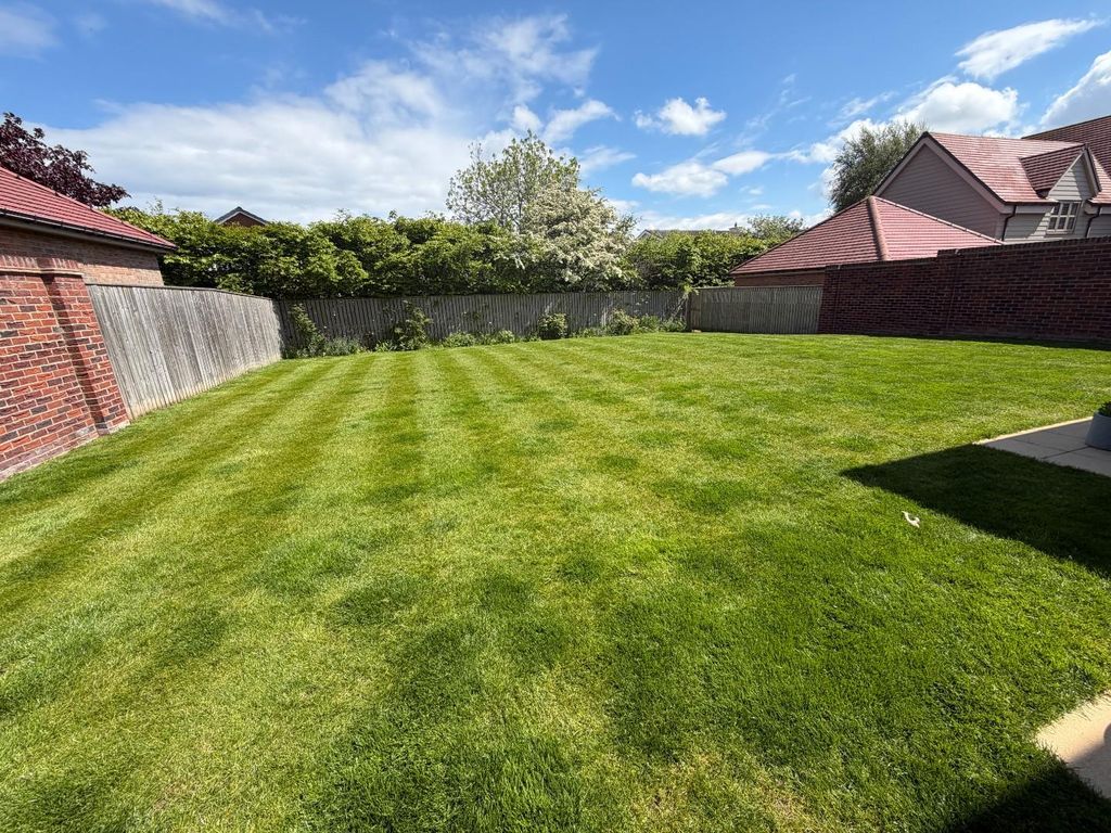 Property photo 2 of 44 Rear