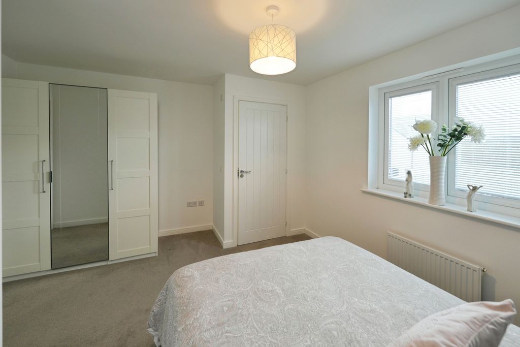 Additional image 9 of 3 bed semi-detached house for saleLongbow Place, Kilwinning KA13