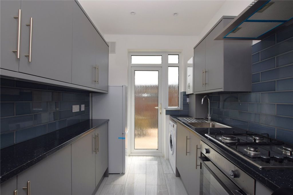 Property photo 3 of 11 Picture No. 05