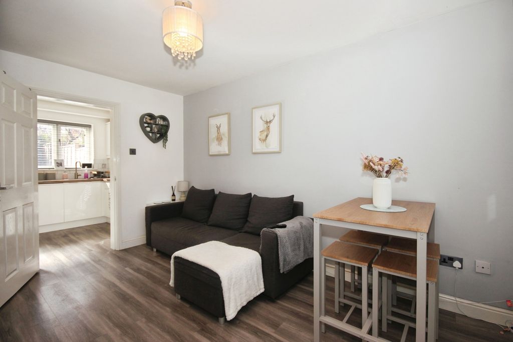 Property photo 2 of 16 Pbox-Img.Jpg