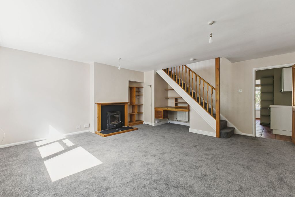 Property photo 3 of 14 Sitting Room