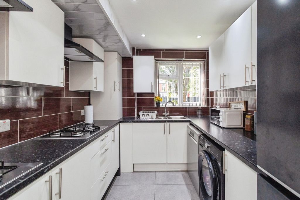 Property photo 2 of 45 Pbox-Img.Jpg
