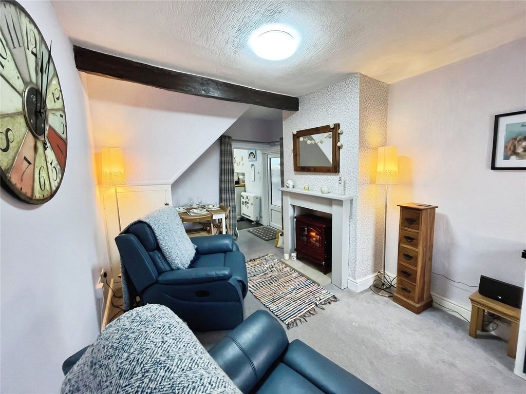 Property photo 3 of 14 Living Room