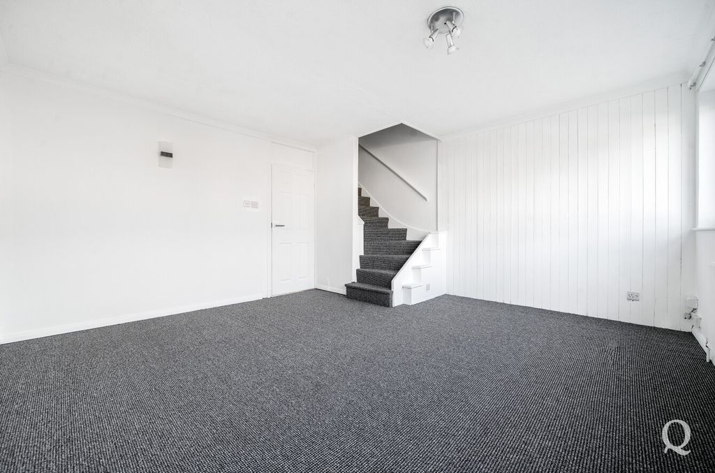 Property photo 3 of 20 771A950B-d0d6-4ce...