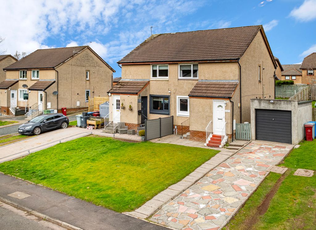 Property photo 1 of 28