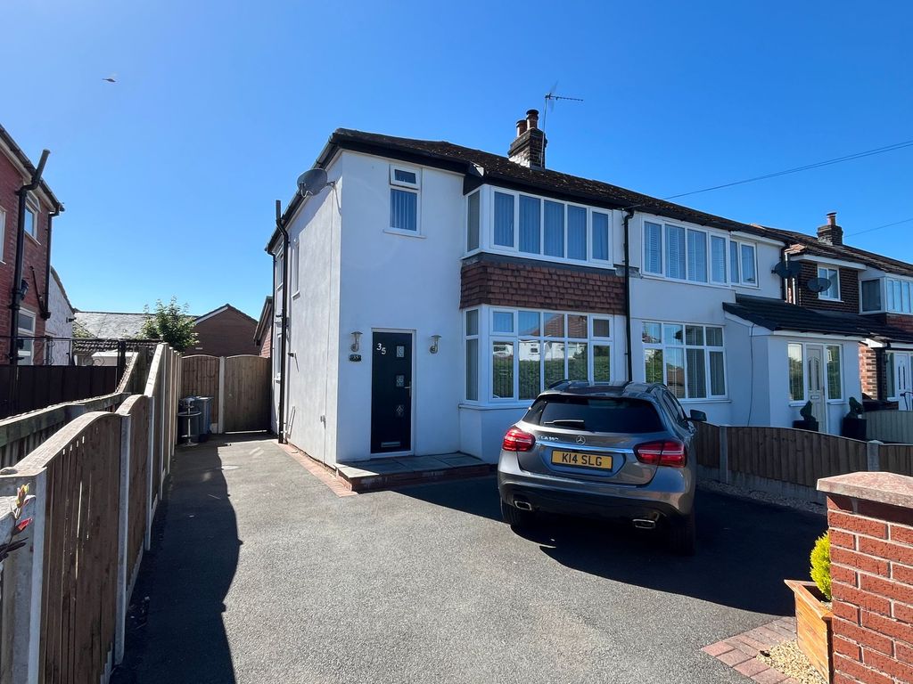 Property photo 1 of 1