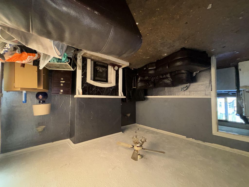Property photo 2 of 8 20260730-Interior-4-x0Wpatw1In96Rb4U.Jpg