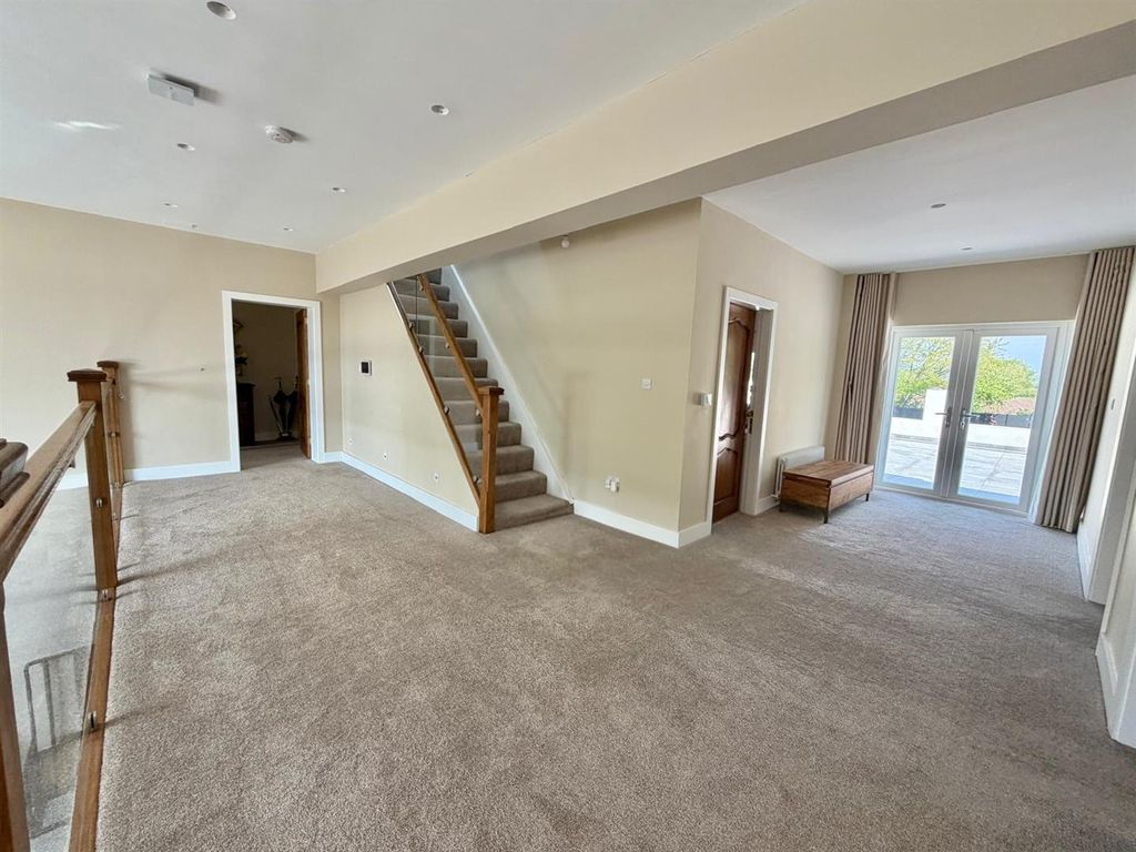 Additional image 9 of 6 bed detached house for saleHall Lane, Wincham, Northwich CW9