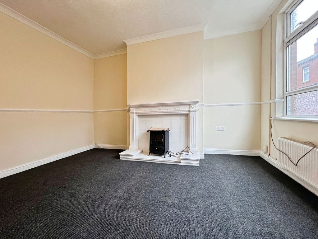 Property photo 2 of 10 Lounge