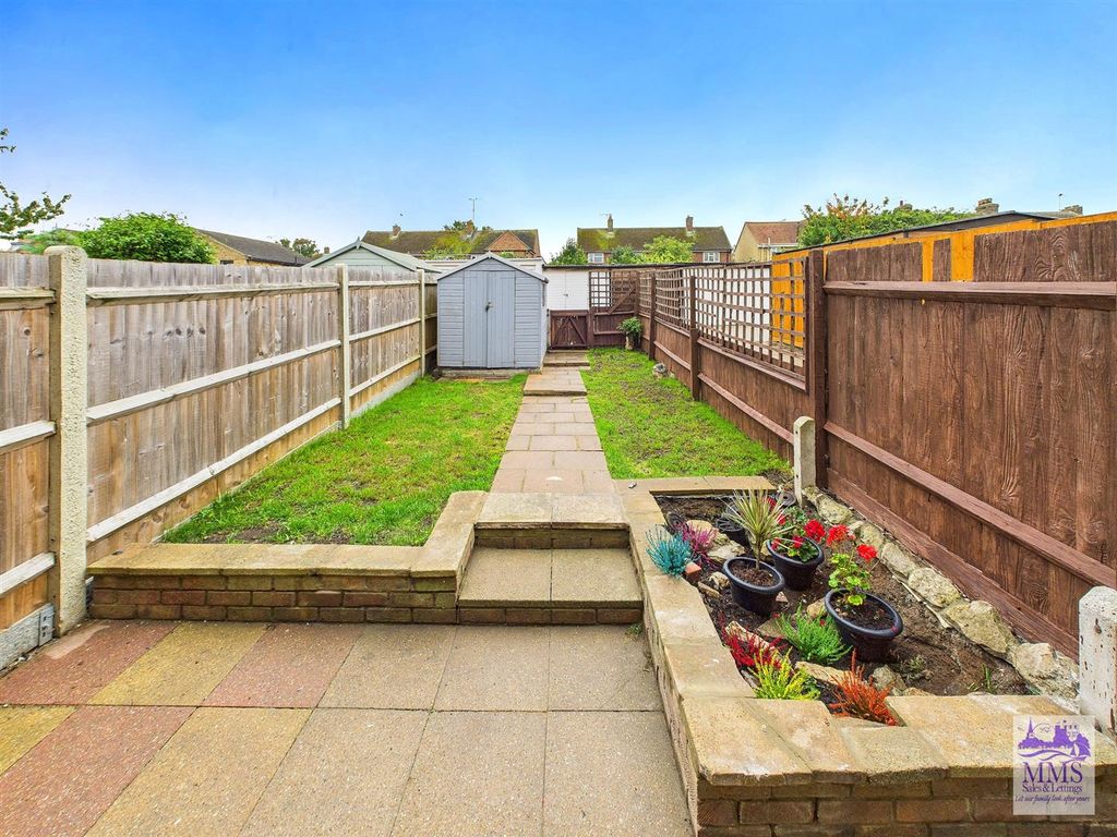 Property photo 3 of 17 Cam04098G0-Pr0115-Still021.Jpg