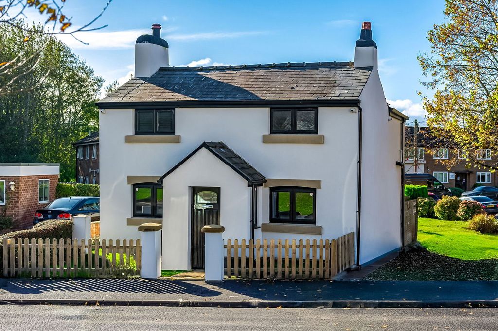 Property photo 1 of 40