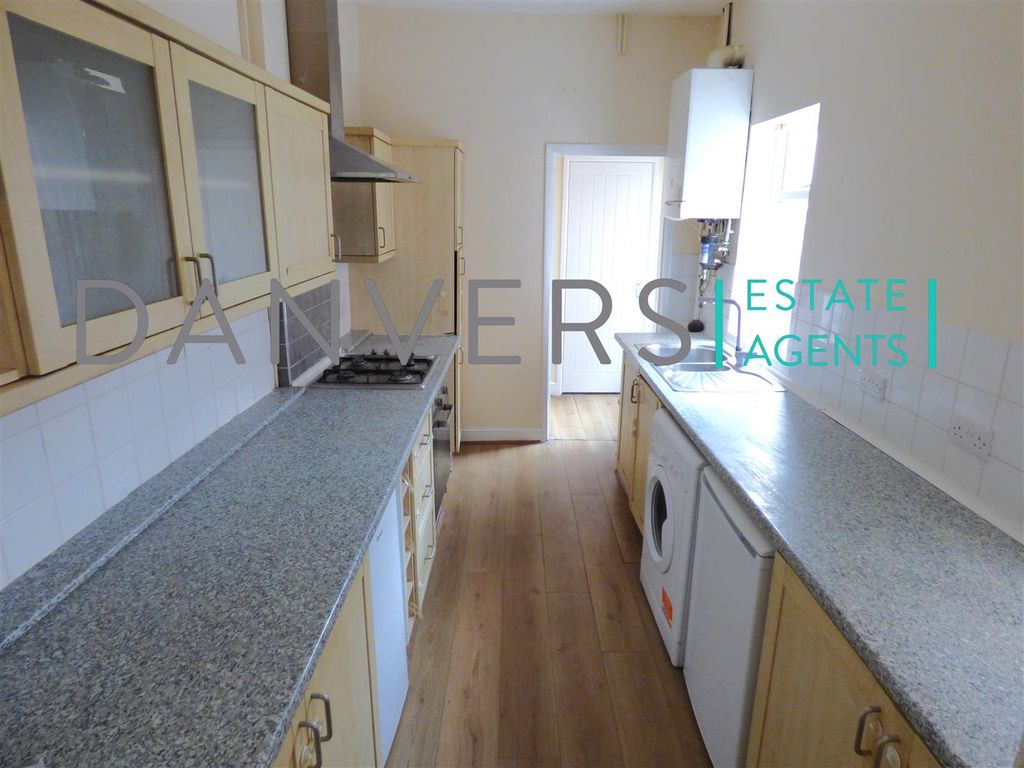 Property photo 2 of 7 P1230609.Jpg