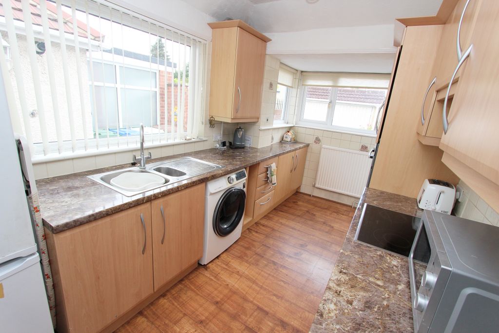 Property photo 3 of 15 Img_8818A