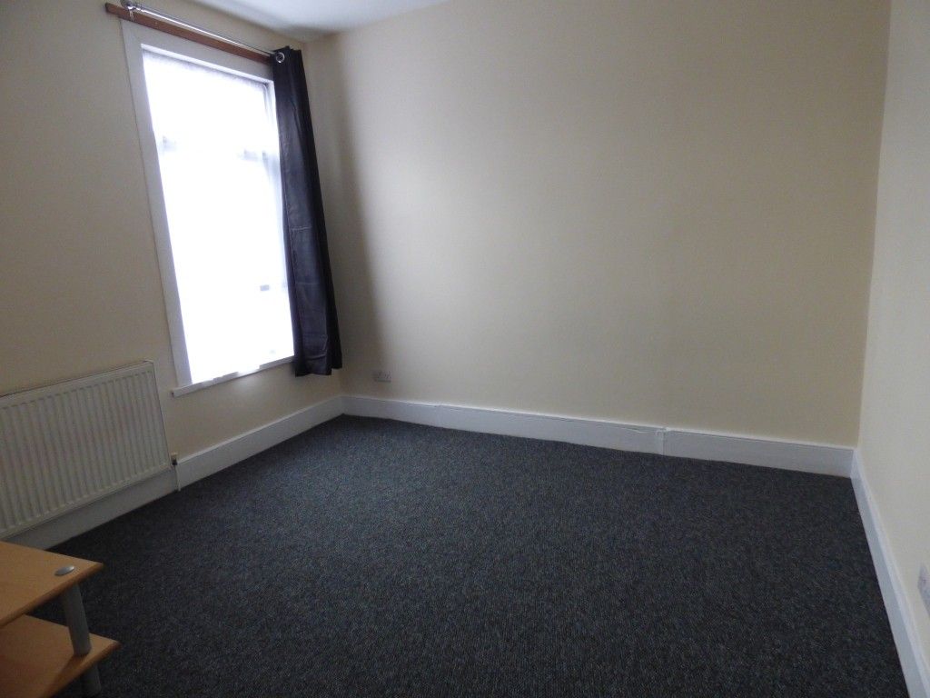 Property photo 2 of 8 Bedroom 1