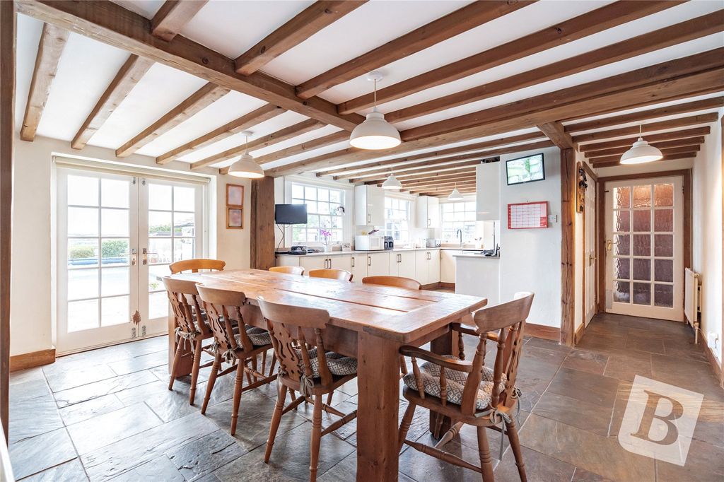 Property photo 3 of 29 Kitchen / Dining