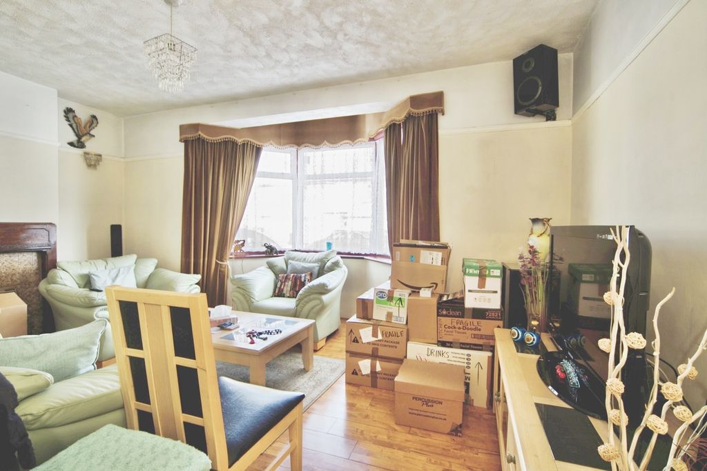 Property photo 3 of 34 Pbox-Img.Jpg