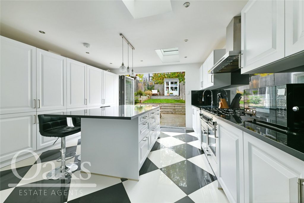 Property photo 1 of 12 Picture No. 04