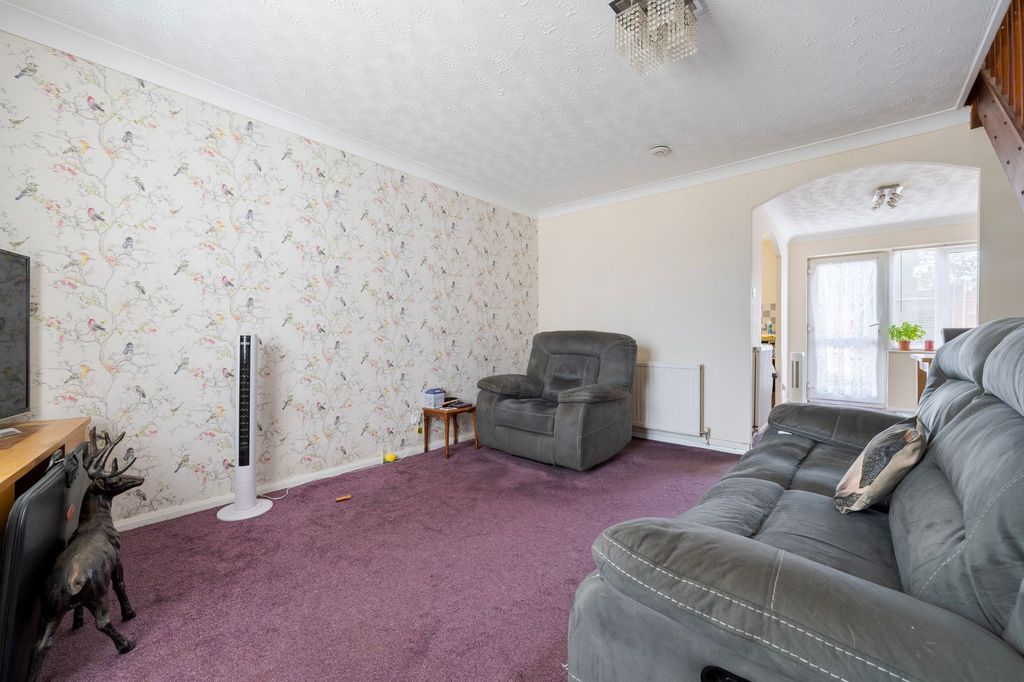 Property photo 3 of 17