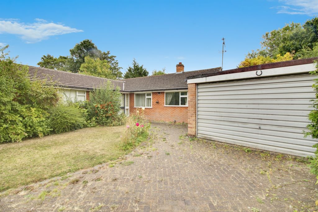 Property photo 1 of 17