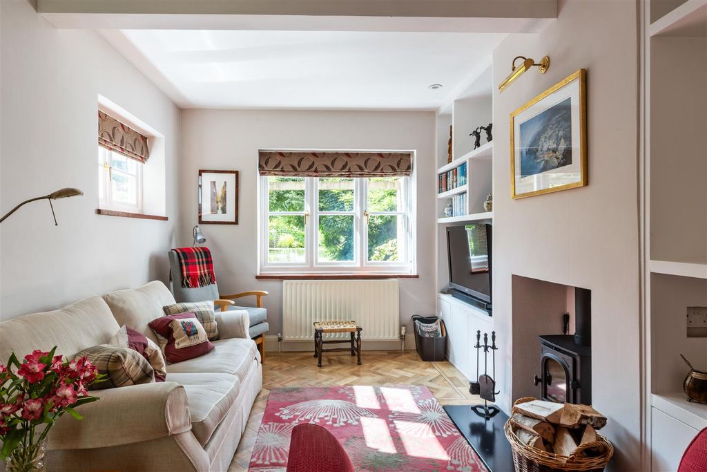 Additional image 12 of 5 bed detached house for saleCliftons Lane, Reigate RH2