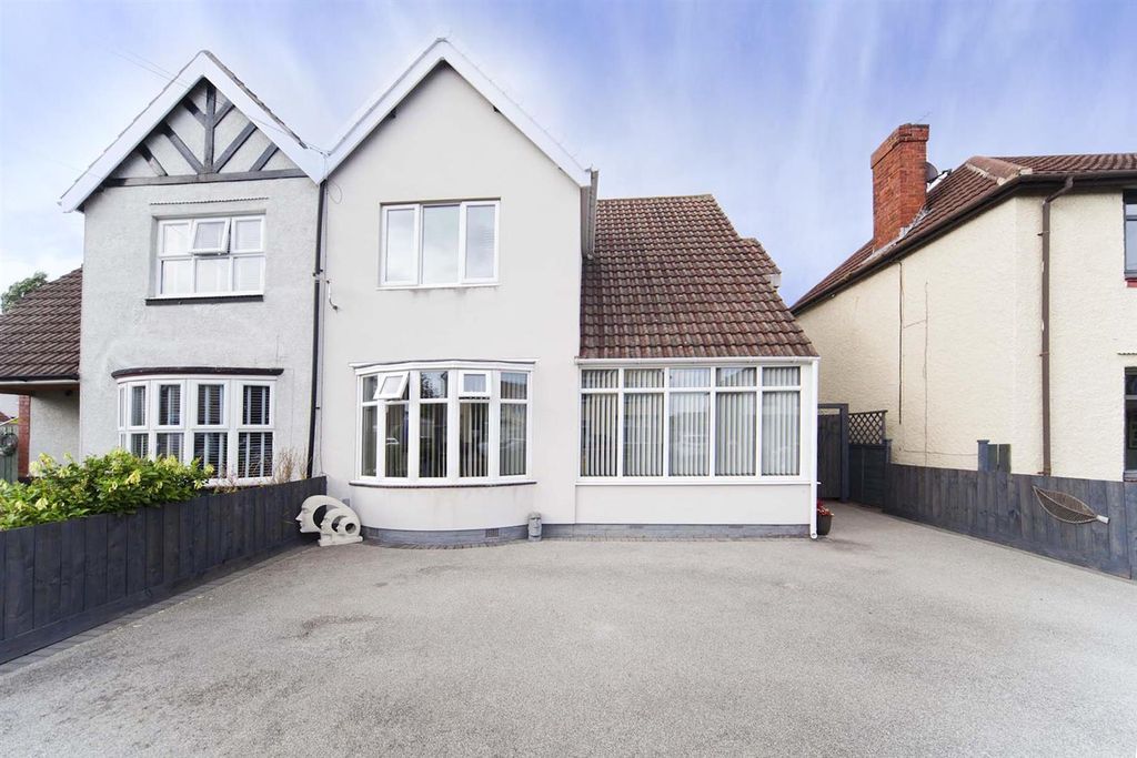 Property photo 1 of 30