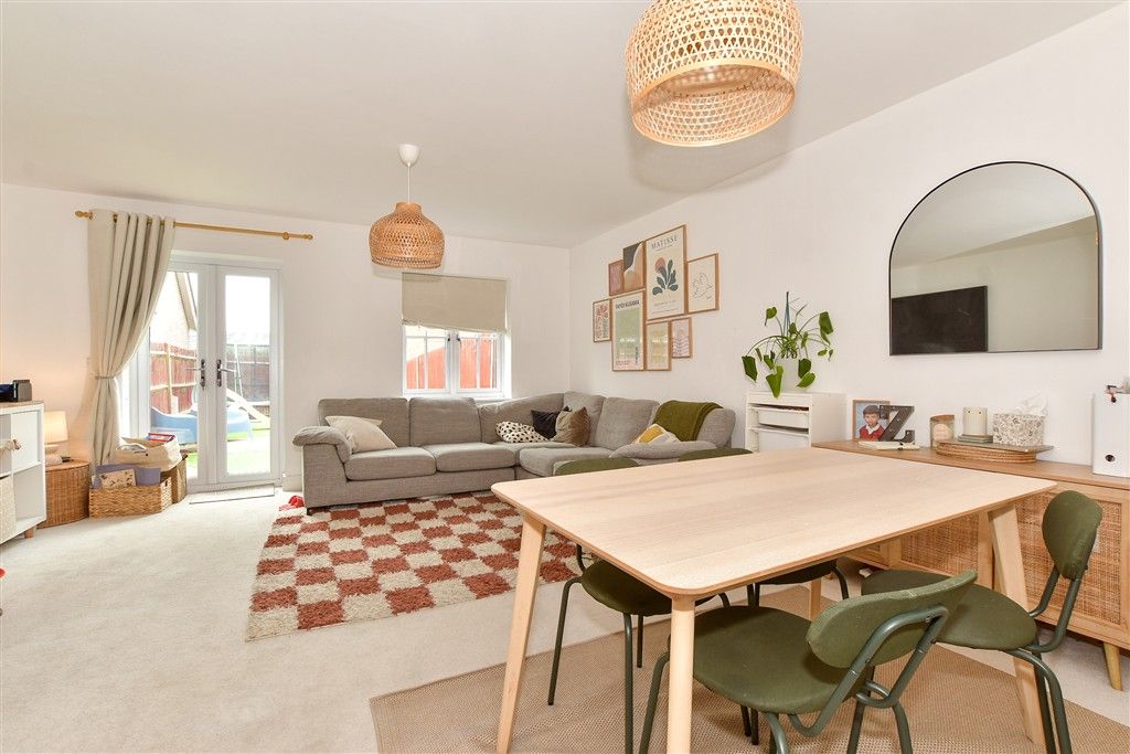 Property photo 3 of 12 Lounge/Dining Room