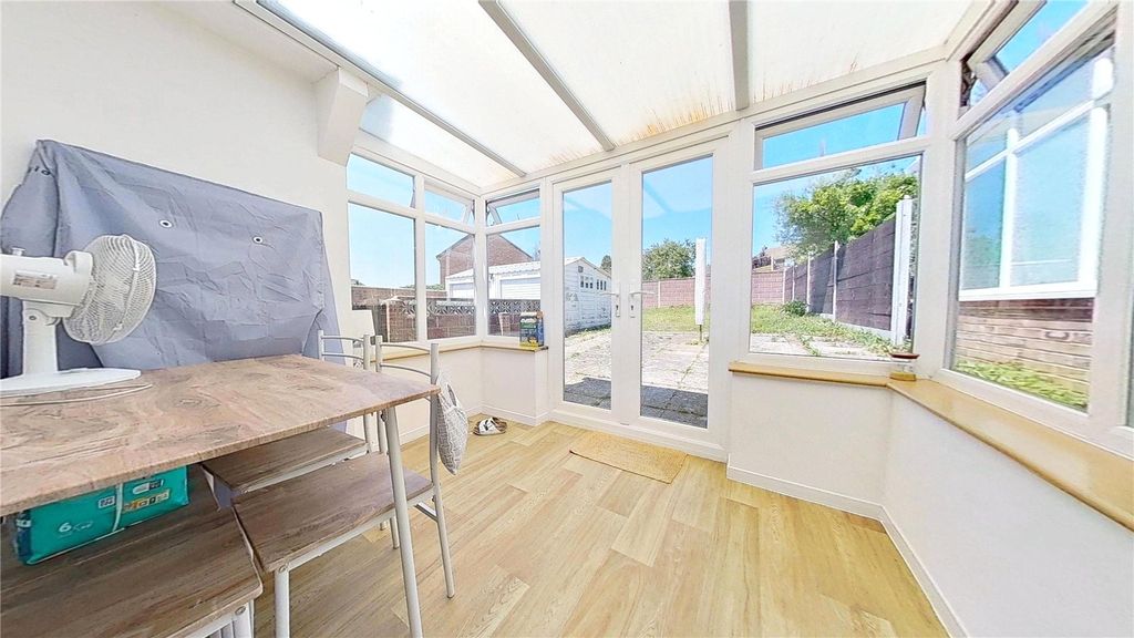 Property photo 2 of 12 Picture No. 03