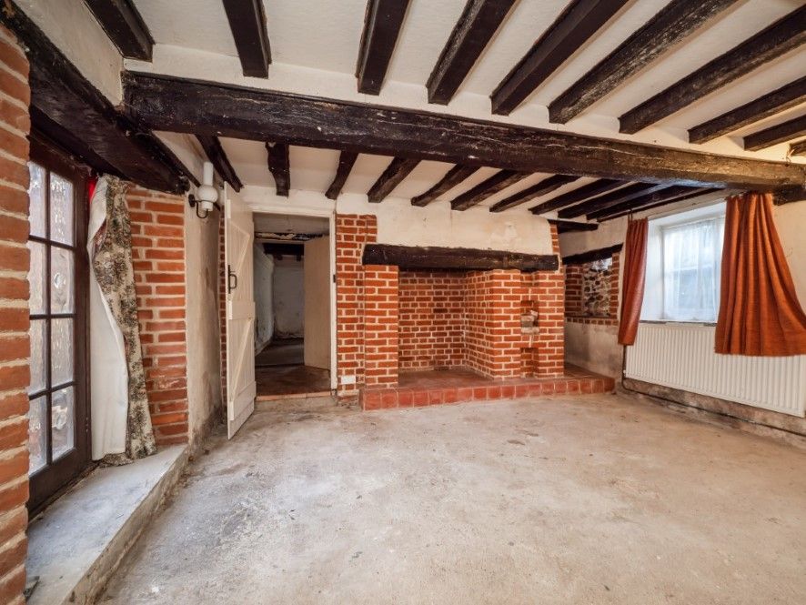 Property photo 2 of 16