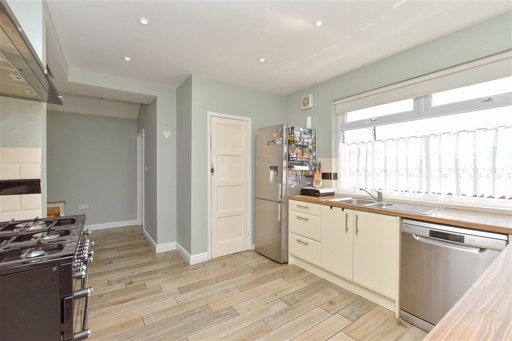 Property photo 3 of 14 Kitchen/Diner