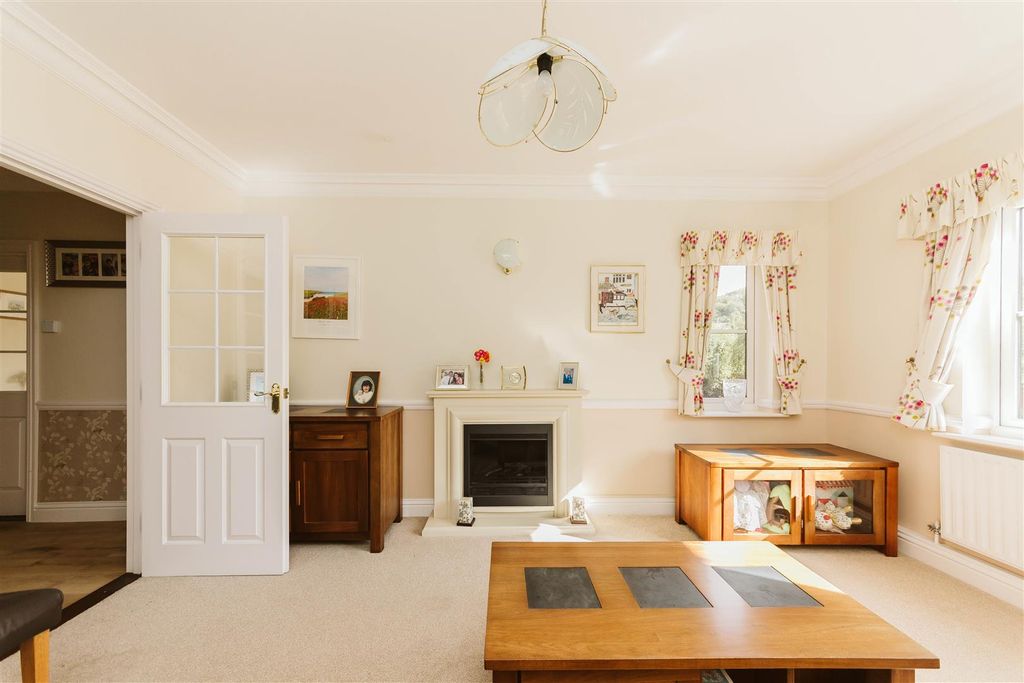 Property photo 3 of 26 Ks2B0996.Jpg