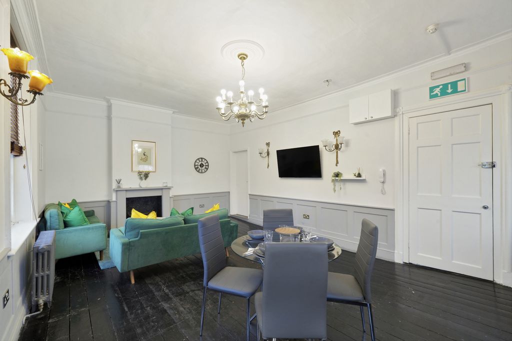 Property photo 1 of 26