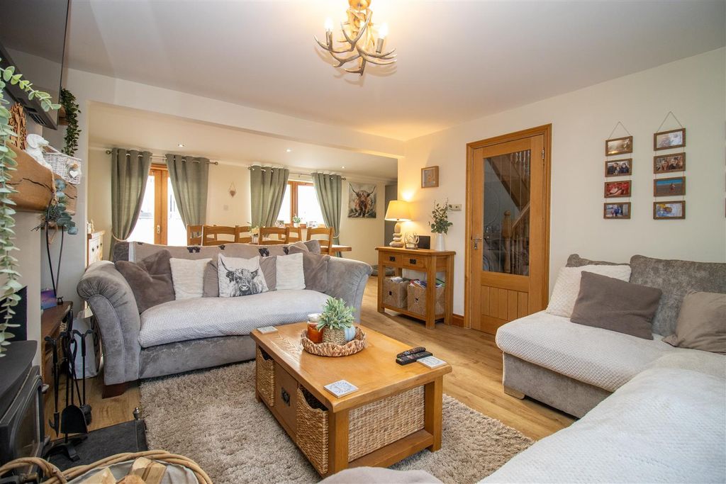 Property photo 2 of 45 Img_0219.Jpg