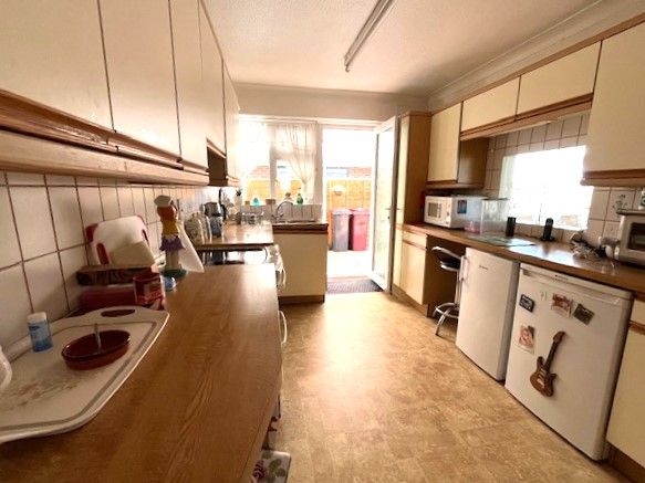 Property photo 3 of 13 Kitchen