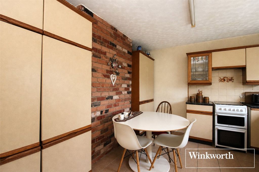 Property photo 2 of 14 Picture No. 32