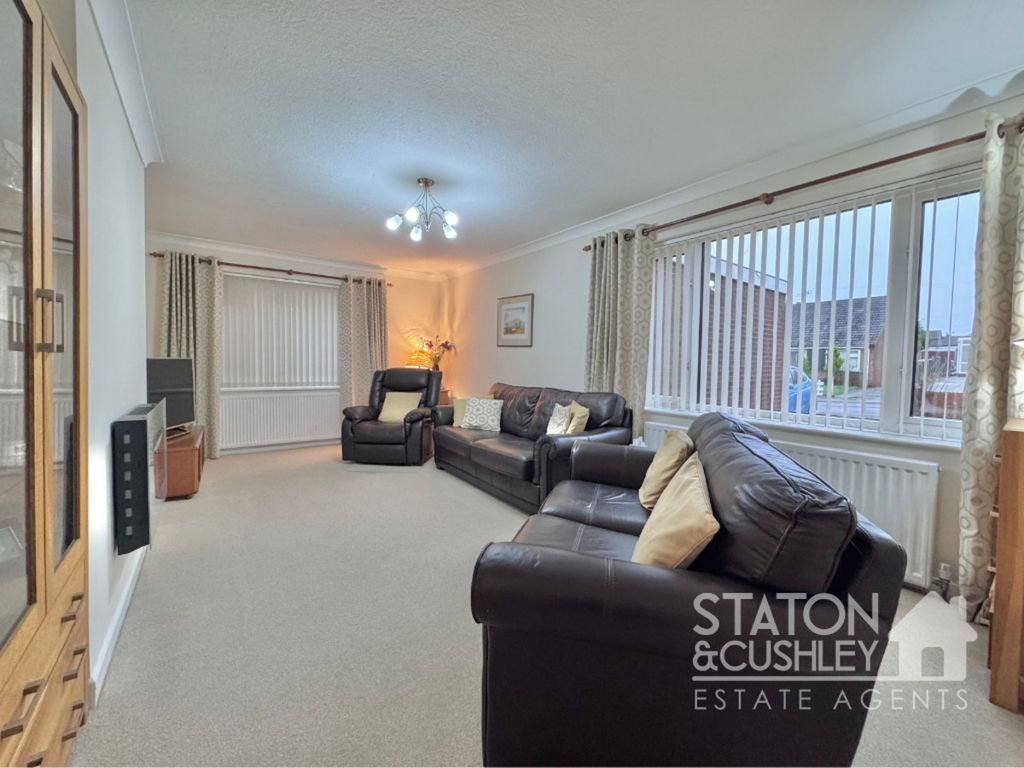 Property photo 2 of 28