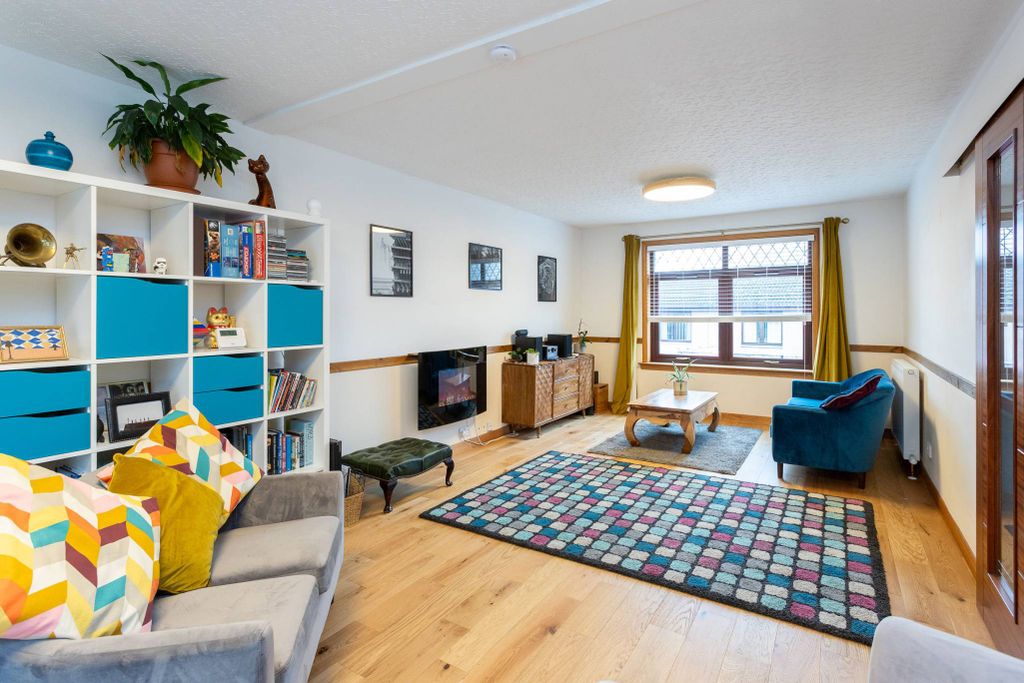 Property photo 3 of 22