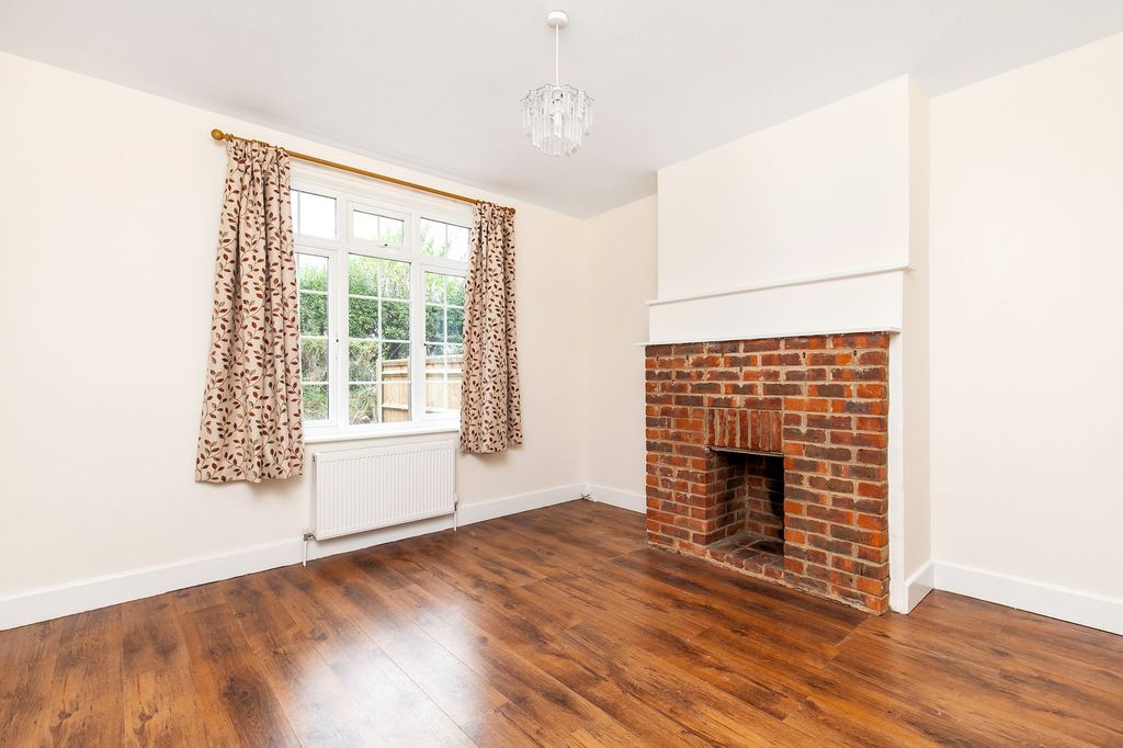 Property photo 3 of 9