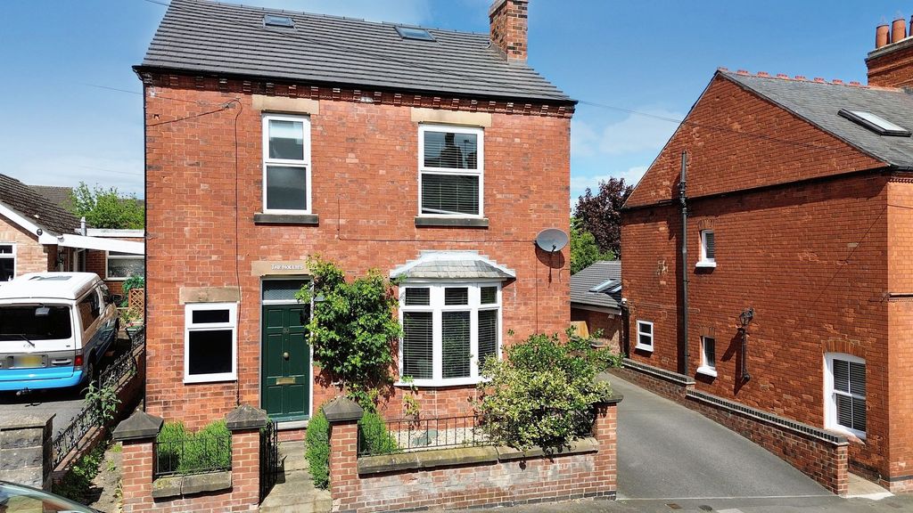 Property photo 1 of 39