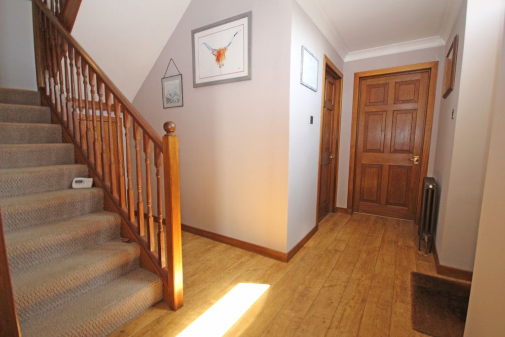 Property photo 3 of 27