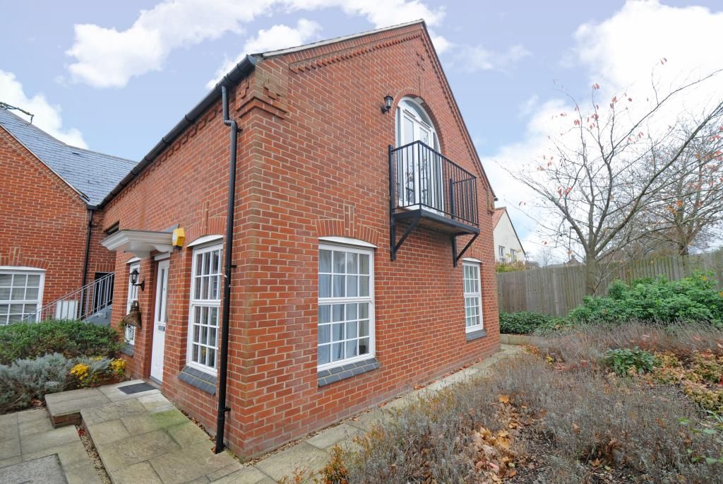 Property photo 3 of 10 External View