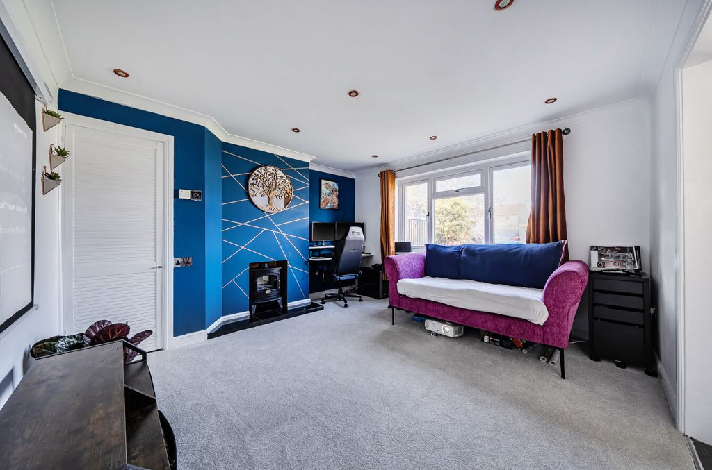 Property photo 2 of 20 1423036-18-69B17E...